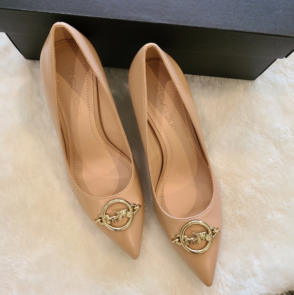 Coach Heels - Picture 5 of 8
